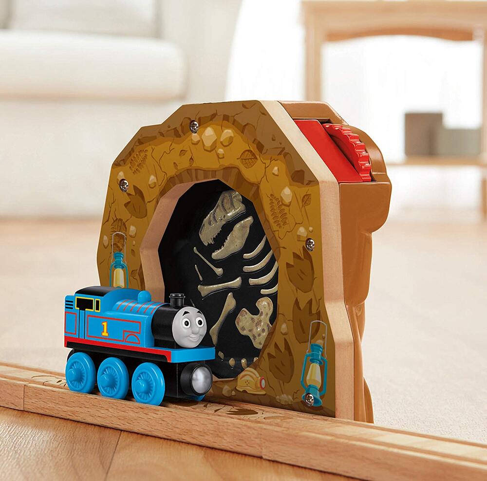 Thomas & Friends Wooden Railway Fossil Discovery Tale of ...